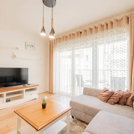 Seaside Sun Seasons 24 In With Parking By Renters Pogorzelica (Gmina Rewal)