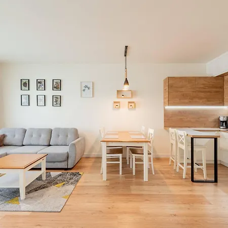 Seaside Sun Seasons 24 In With Parking By Renters * Pogorzelica (Gmina Rewal)